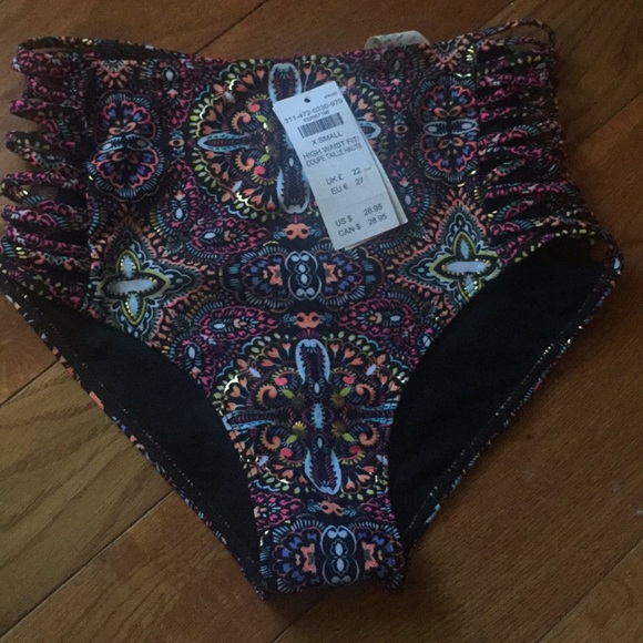 New Hollister bikini set - Picture 2 of 3